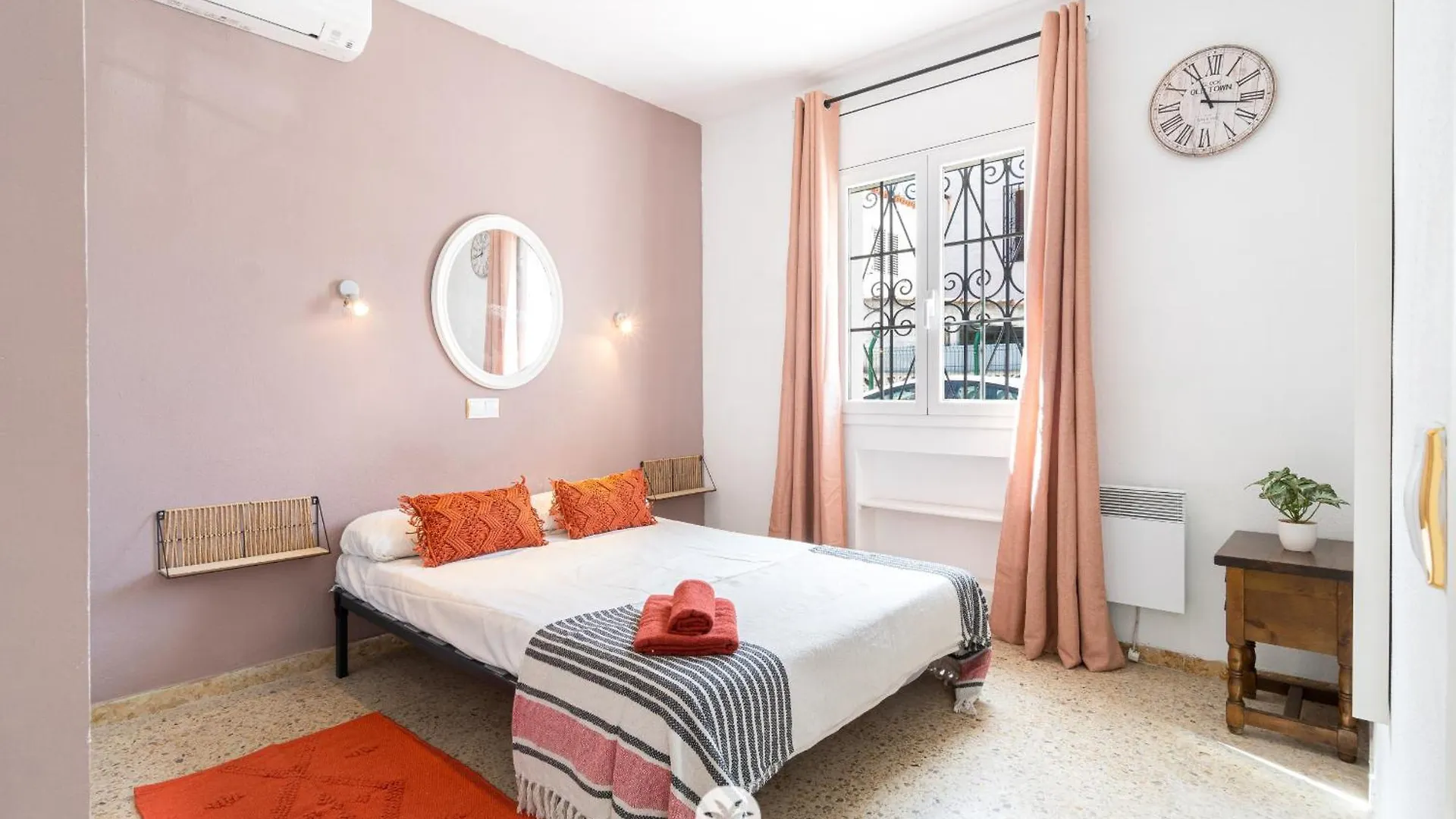 Mediterranean Way - El Patio Cambrils Apartment