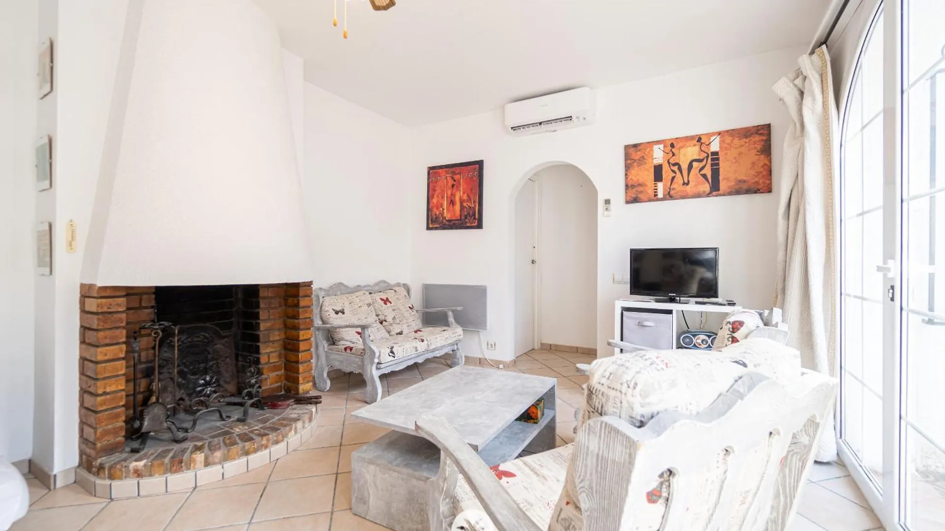 Mediterranean Way - El Patio Cambrils 0*,